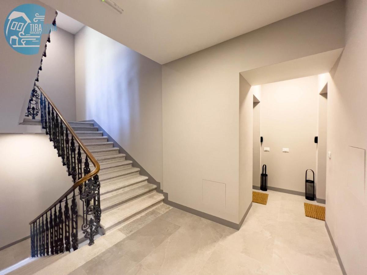 Cavana 2 Tirabora Short Rent Trieste Exteriör bild