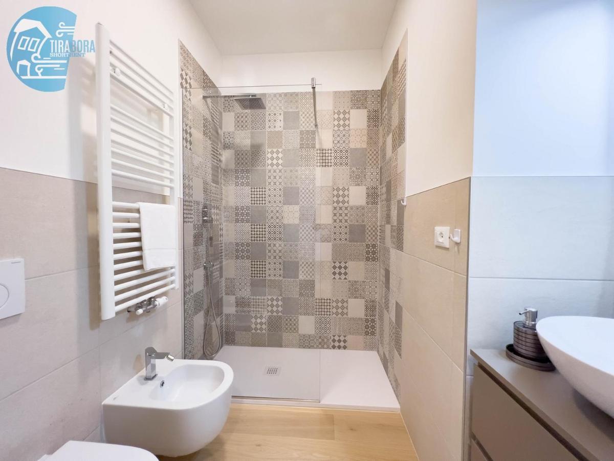 Cavana 2 Tirabora Short Rent Trieste Exteriör bild