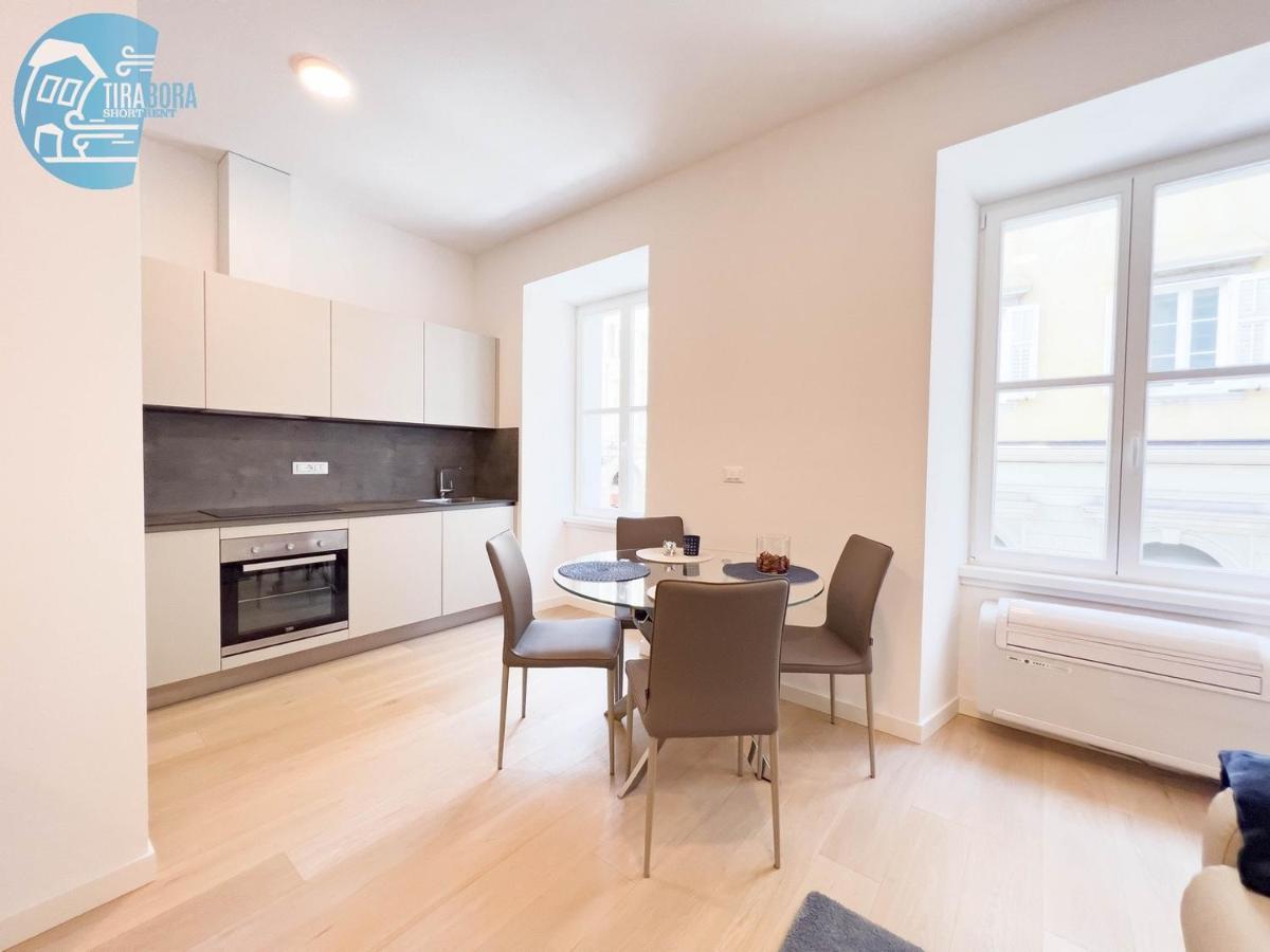 Cavana 2 Tirabora Short Rent Trieste Exteriör bild